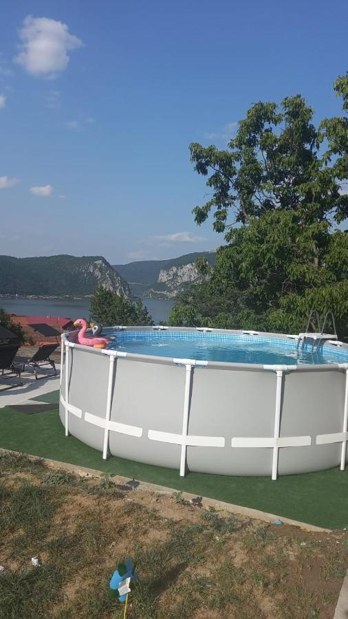 Casa De Vacanta Maga Dubova Buitenkant foto